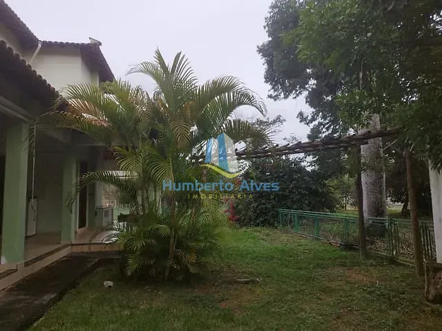 Chácara com 180000m² 5 quartos e 3 banheiros, à venda, no bairro Espírito Santo em Vitória da Conquista
