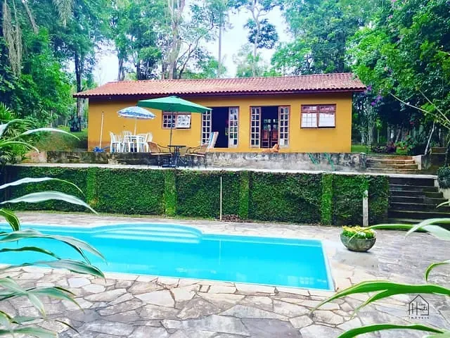 Chácara com 3322m² 3 quartos e 3 banheiros, à venda ou para alugar, no bairro Água Espraiada (Caucaia do Alto) em Cotia