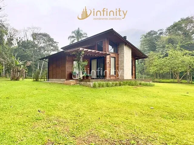 Chácara com 20055m² 1 quarto e 1 banheiro, à venda, no bairro Pirabeiraba (Pirabeiraba) em Joinville