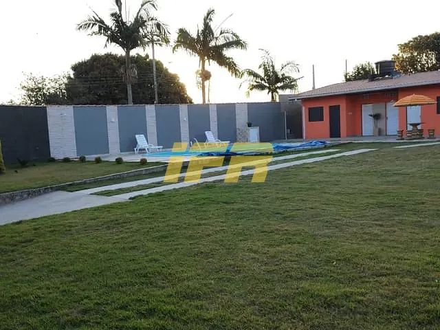 Chácara com 750m² 2 quartos e 3 banheiros, à venda, no bairro Loteamento Jardim Alberto Ronconi em Tremembé