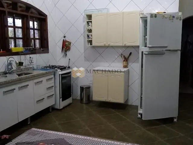 Chácara com 2000m² 4 quartos e 3 banheiros, à venda, no bairro Chácara Jaguari (Fazendinha) em Santana de Parnaíba