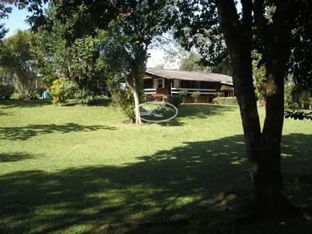 Chácara com 5156m² 4 quartos e 4 banheiros, à venda, no bairro Côrrego Frio (Penedo) em Itatiaia