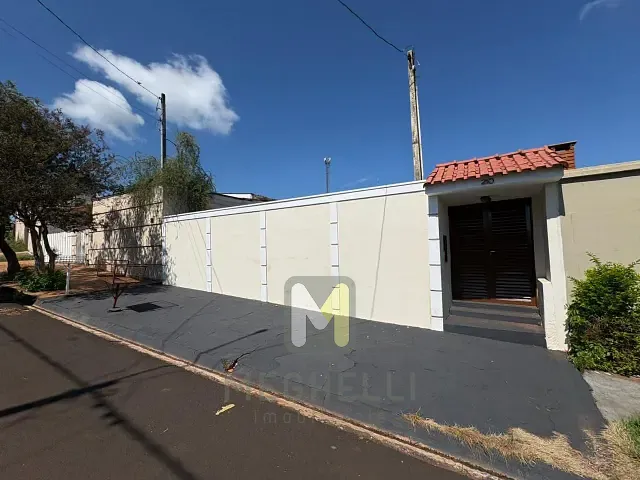 Chácara com 303m², à venda, no bairro Monte Castelo em Serrana