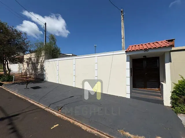 Chácara com 303m², à venda, no bairro Monte Castelo em Serrana