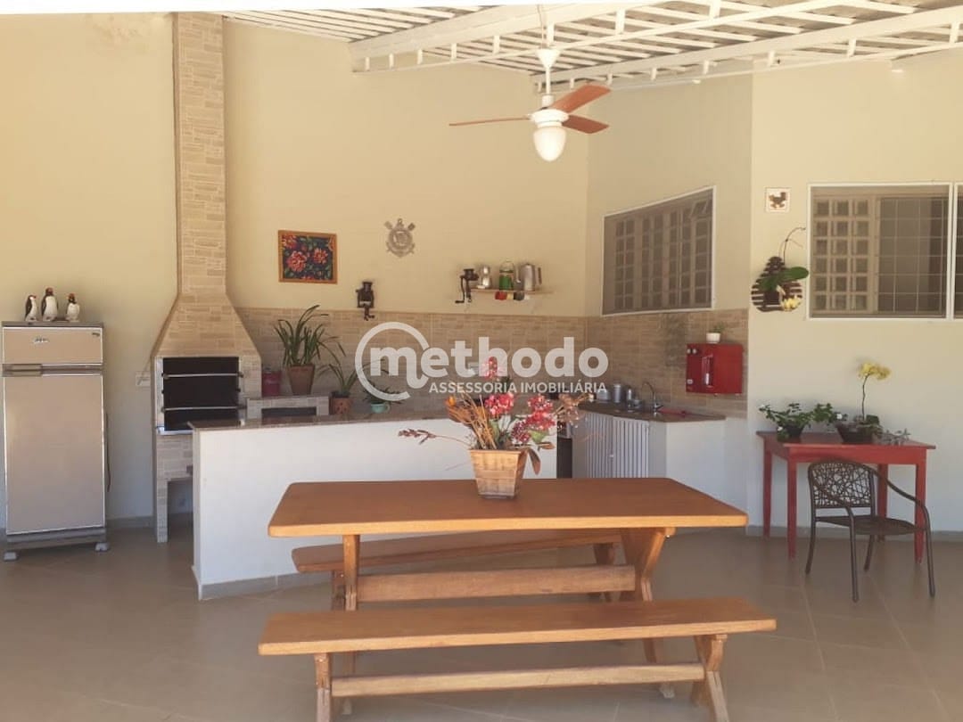 Chácara, 3 quartos, 270 m² - Foto 4