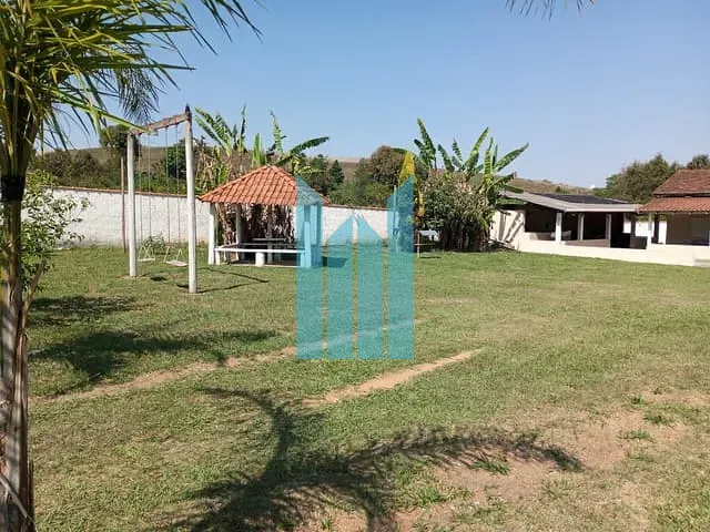 Chácara com 1700m² 3 quartos e 1 banheiro, à venda, no bairro Centro em Poços de Caldas
