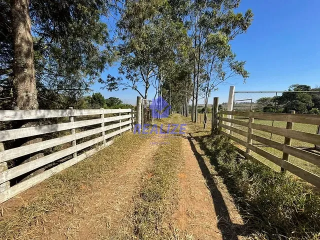 Terreno com 30000m², à venda, no bairro Conjunto Habitacional Popular Altos em Botucatu
