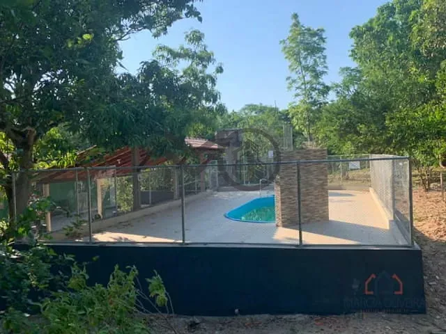 Chácara com 30000m² 3 quartos e 4 banheiros, à venda, no bairro Zona Rural em Chapada Dos Guimarães