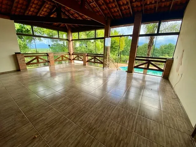 Chácara com 1500m² 2 quartos e 2 banheiros, à venda, no bairro Recanto Árvore Grande em Botucatu
