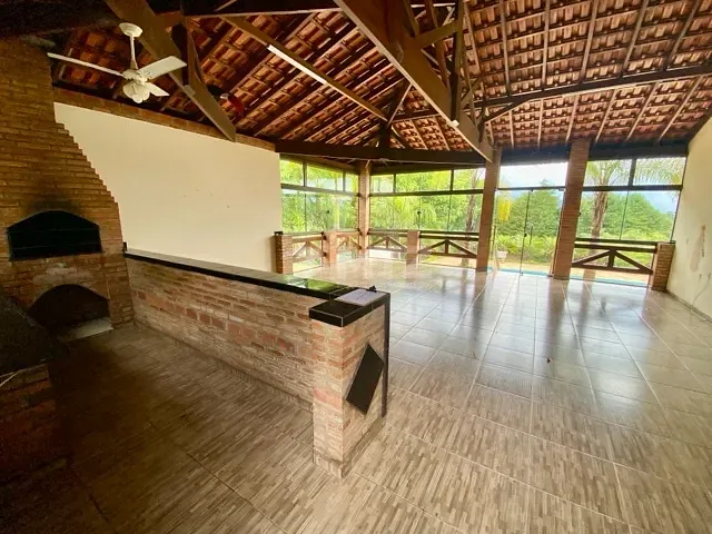 Chácara com 1500m² 2 quartos e 2 banheiros, à venda, no bairro Recanto Árvore Grande em Botucatu