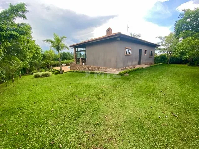 Chácara com 1500m² 2 quartos e 2 banheiros, à venda, no bairro Recanto Árvore Grande em Botucatu