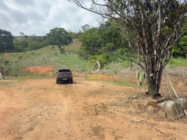 Chácara 2 quartos e 1 banheiro, à venda, no bairro Córrego do Parado em Iapu