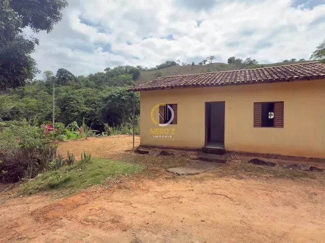 Chácara 2 quartos e 1 banheiro, à venda, no bairro Córrego do Parado em Iapu