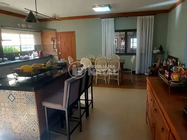 Chácara com 36300m² 5 quartos e 8 banheiros, à venda, no bairro ESPIRITO SANTO em Londrina