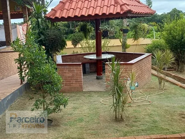 Chácara com 1600m² 2 quartos e 3 banheiros, à venda, no bairro Jardim Cananéia em Pilar do Sul