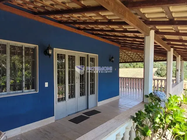 Chácara com 2000m² 4 quartos e 4 banheiros, para alugar, no bairro Condomínio Vilage em Juatuba