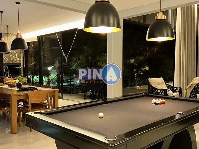 Casa com 2007m² 3 quartos e 5 banheiros, à venda, no bairro Condomínio Ecologico  Vale das Palmeiras em Bela Vista de Goiás