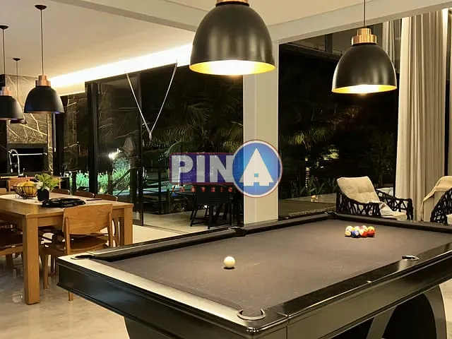 Casa com 2007m² 3 quartos e 5 banheiros, à venda, no bairro Condomínio Ecologico  Vale das Palmeiras em Bela Vista de Goiás