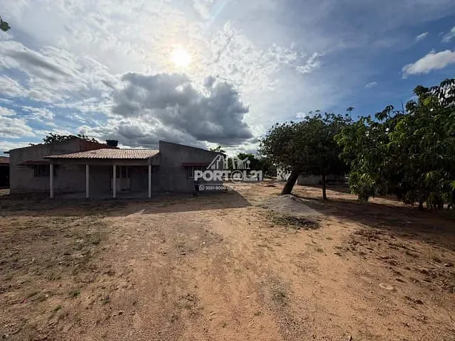 Chácara com 4000m² 6 quartos e 5 banheiros, à venda, no bairro Zona Rural em Petrolina