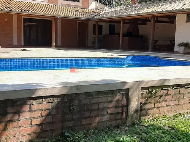 Chácara com 2000m² 3 quartos e 3 banheiros, à venda, no bairro Chácaras Água Branca em Piracicaba