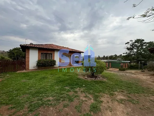 Chácara com 155m² 3 quartos e 3 banheiros, à venda, no bairro Área Rural de Elias Fausto em Elias Fausto
