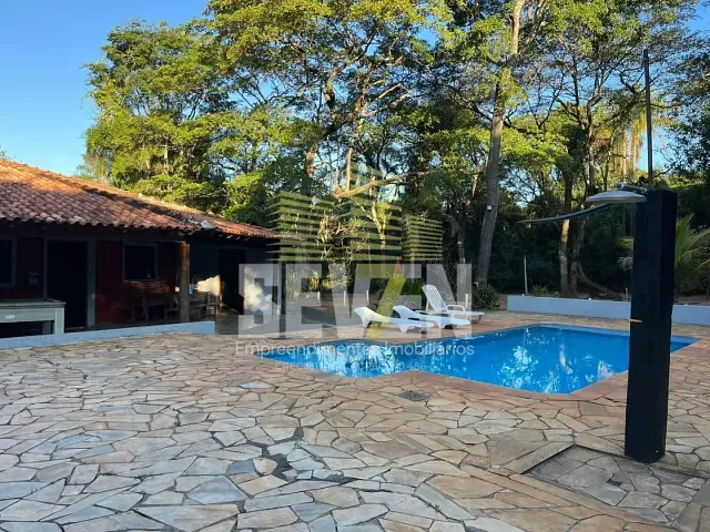 Chácara com 7005m² 2 quartos e 2 banheiros, à venda, no bairro Clube dos Trinta em Pederneiras