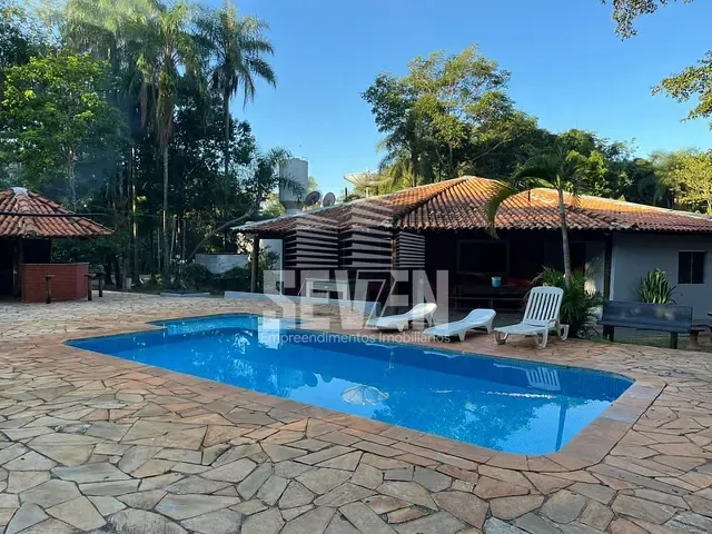 Chácara com 7005m² 2 quartos e 2 banheiros, à venda, no bairro Clube dos Trinta em Pederneiras