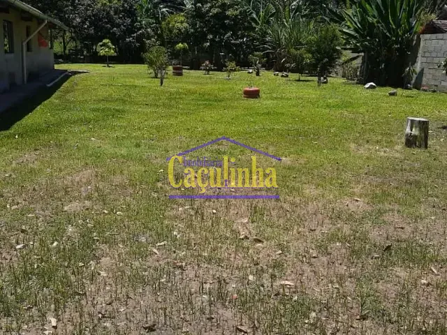 Chácara com 1890m², à venda, no bairro Trevo de Mendes em Vassouras