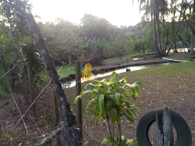Chácara com 3000m² 2 quartos e 1 banheiro, à venda, no bairro Loteamento Vale das Flores em Atibaia