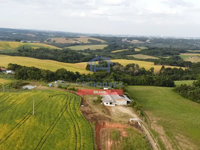 Chácara com 30000m² 3 quartos e 1 banheiro, à venda, no bairro Guajuvira em Araucária