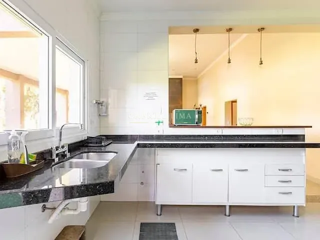 Chácara com 12000m² 3 quartos e 3 banheiros, à venda, no bairro Jardim Brogotá em Atibaia