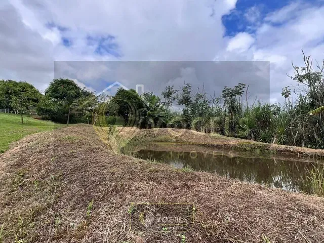 Chácara com 7500m² 2 quartos e 2 banheiros, à venda, no bairro Área Rural de Cosmópolis em Cosmópolis