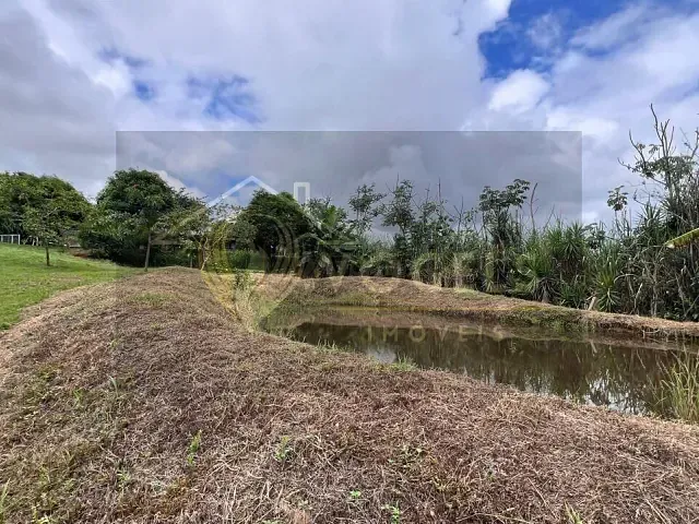 Chácara com 7500m² 2 quartos e 2 banheiros, à venda, no bairro Área Rural de Cosmópolis em Cosmópolis