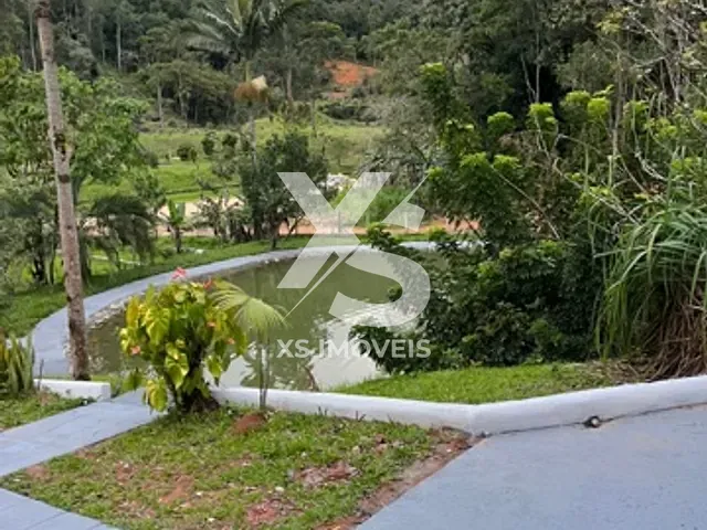 Sítio com 65000m² 5 quartos e 2 banheiros, à venda, no bairro Área Rural de Tijucas em Tijucas