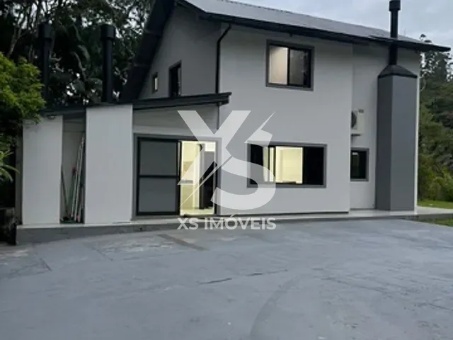 Sítio com 65000m² 5 quartos e 2 banheiros, à venda, no bairro Área Rural de Tijucas em Tijucas