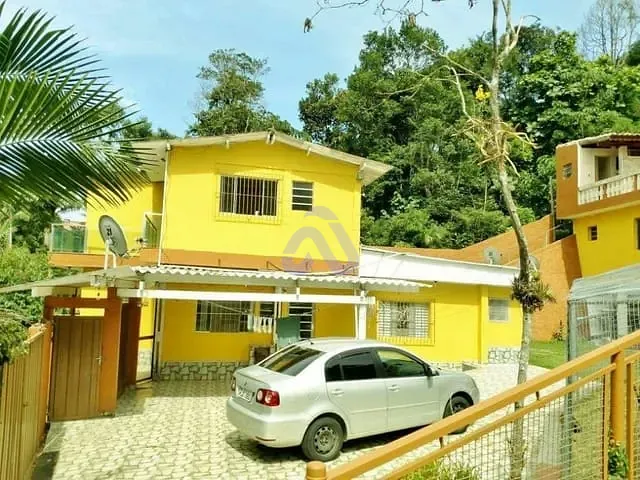Chácara com 6000m² 6 quartos e 5 banheiros, à venda, no bairro Biritiba Ussu em Mogi das Cruzes