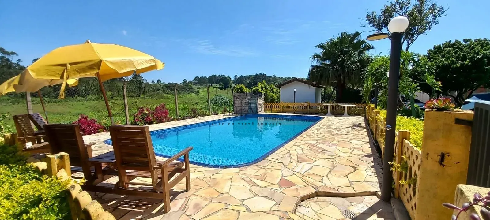 Chácara, 3 quartos, 2000 m² - Foto 1