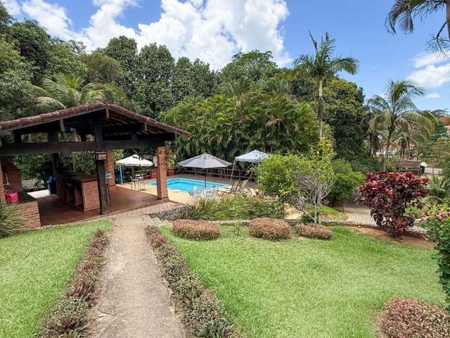Chácara com 20000m² 3 quartos e 3 banheiros, à venda, no bairro Granja dos Cavaleiros em Macaé