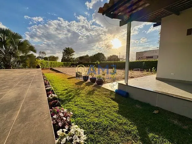 Chácara com 4700m² 5 quartos e 9 banheiros, à venda, no bairro Residencial Califórnia em Santo Antônio de Goiás