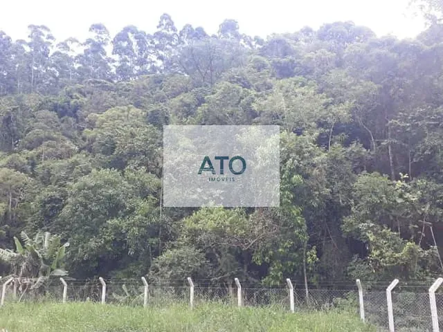 Chácara com 1200m² 2 quartos e 1 banheiro, à venda, no bairro galera em Canelinha