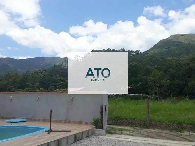 Chácara com 1200m² 2 quartos e 1 banheiro, à venda, no bairro galera em Canelinha