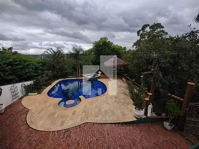Chácara com 4220m² 6 quartos e 3 banheiros, à venda, no bairro Fazenda Marajoara em Campo Limpo Paulista