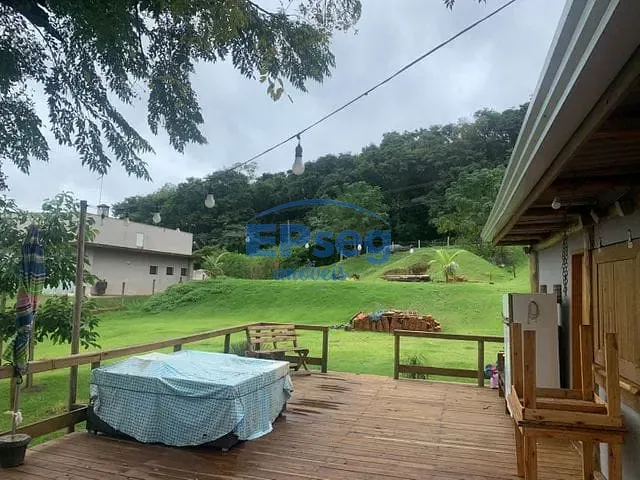 Chácara com 1500m² 1 quarto e 1 banheiro, à venda, no bairro Estância Cabral em Cambé