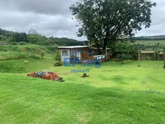 Chácara com 1500m² 1 quarto e 1 banheiro, à venda, no bairro Estância Cabral em Cambé