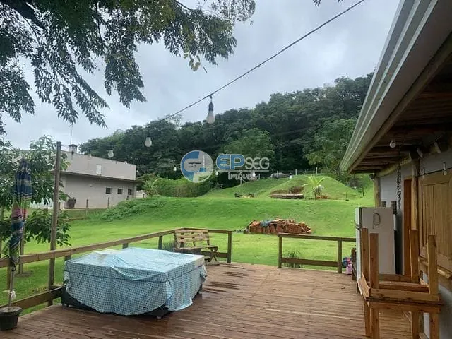 Chácara com 1500m² 1 quarto e 1 banheiro, à venda, no bairro Recanto do Salto em Londrina