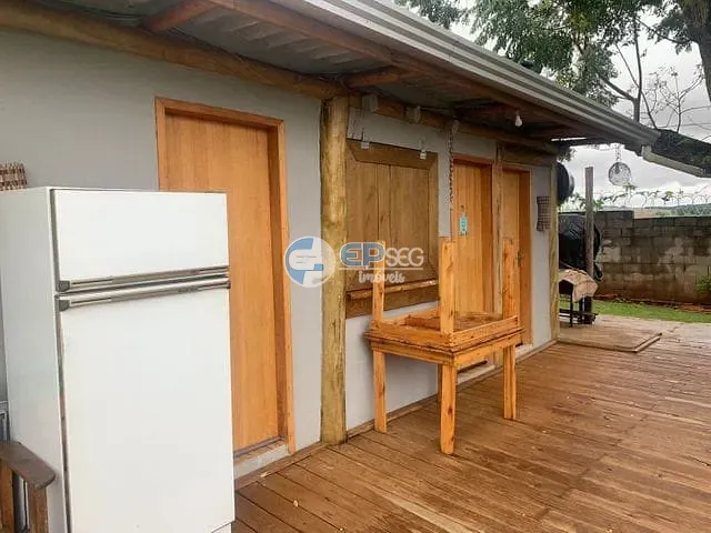Chácara com 1500m² 1 quarto e 1 banheiro, à venda, no bairro Recanto do Salto em Londrina