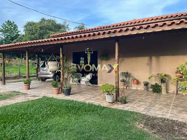 Chácara 3 quartos e 1 banheiro, à venda, no bairro Área Rural de Itapetininga em Itapetininga