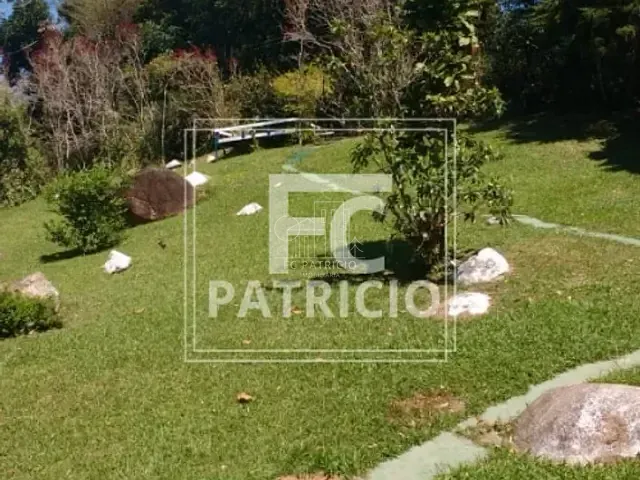 Chácara com 140000m² 10 quartos e 10 banheiros, à venda, no bairro Centro em Guapimirim