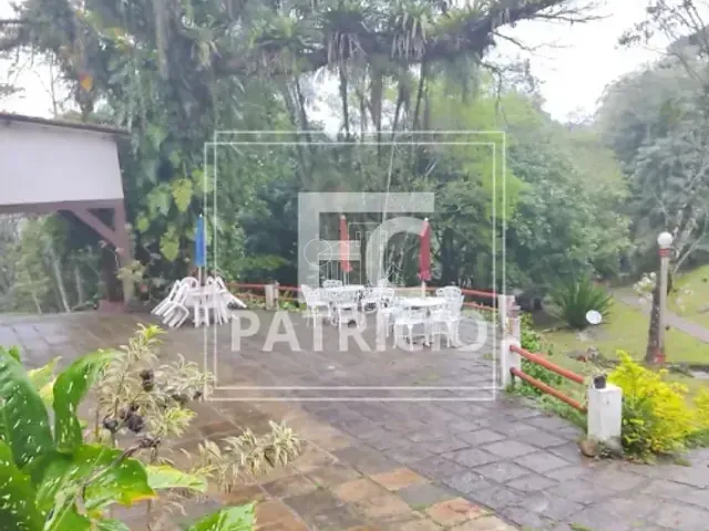 Chácara com 140000m² 10 quartos e 10 banheiros, à venda, no bairro Centro em Guapimirim