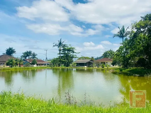 Chácara com 250m² 4 quartos e 1 banheiro, à venda, no bairro Bom Futuro em Garuva